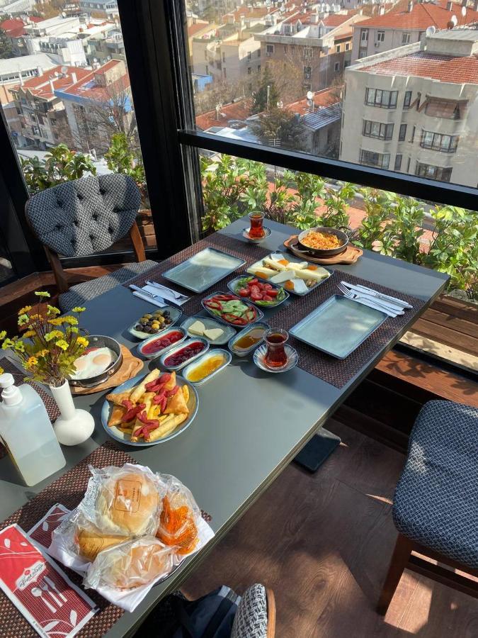 Otel The Life & 3*