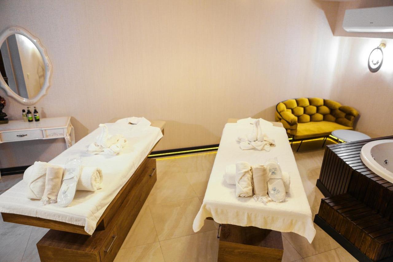 Otel The Life & 3*